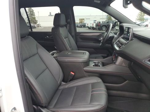 Used 2023 Chevrolet Suburban RST w/ Luxury Package image 28