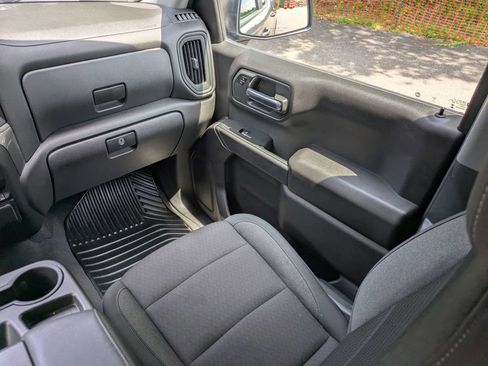 Used 2023 Chevrolet Silverado 1500 Custom Trail Boss AWD/4WD image 17