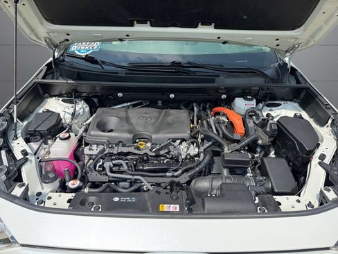 Certified 2022 Toyota RAV4 XLE Premium AWD/4WD image 20