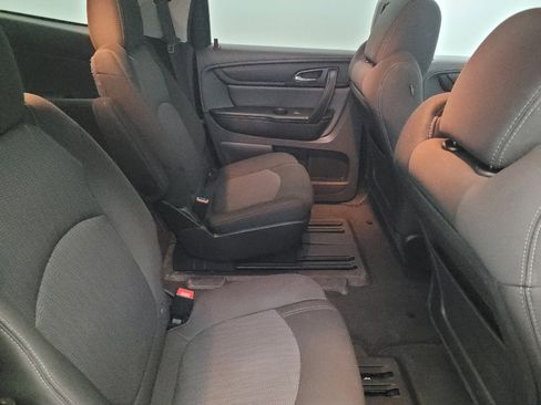 Used 2016 Chevrolet Traverse LT w/ Style and Technology Package image 19