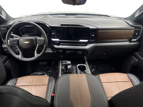 Used 2023 Chevrolet Silverado 1500 High Country w/ Technology Package AWD/4WD image 52