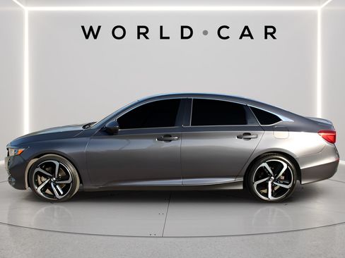 Used 2018 Honda Accord Sport image 3