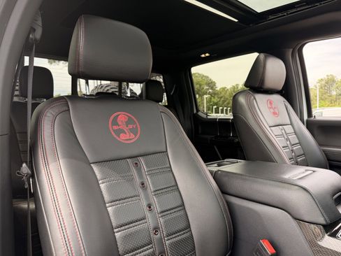 Used 2022 Ford F250 Lariat w/ FX4 Off-Road Package AWD/4WD image 57