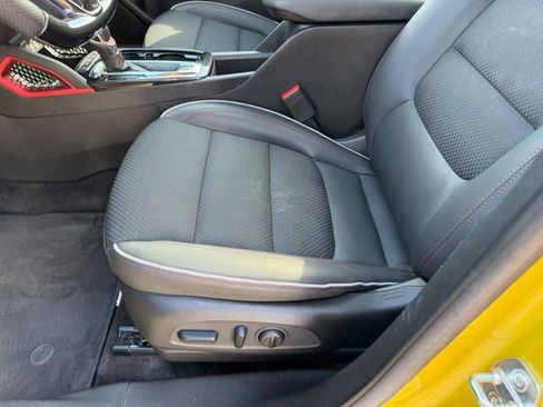 Used 2023 Chevrolet TrailBlazer RS w/ Sun and Liftgate Package FWD image 20