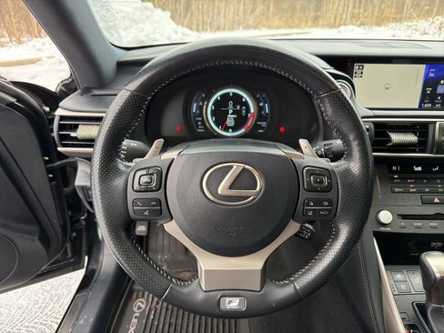 Used 2019 Lexus IS 350 AWD image 13