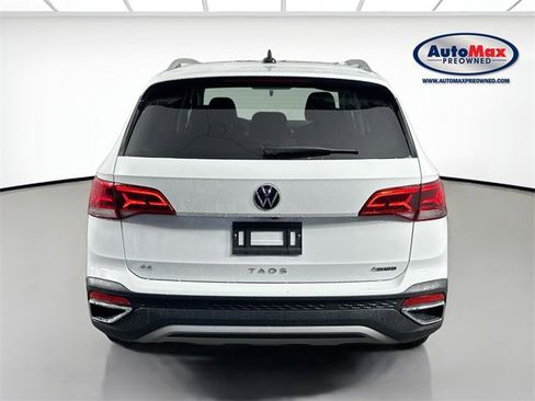 Used 2022 Volkswagen Taos SE image 6