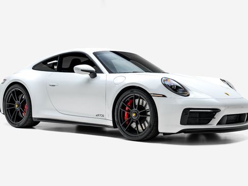 Used 2023 Porsche 911 Carrera GTS RWD image 5