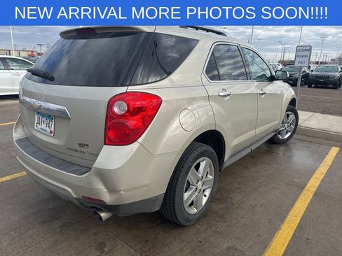 Used 2015 Chevrolet Equinox LTZ image 2