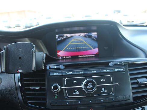 Used 2017 Honda Accord Sport Special Edition image 26