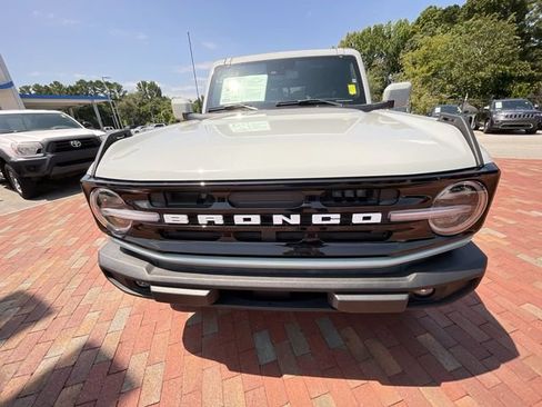 Used 2024 Ford Bronco Outer Banks AWD/4WD image 26