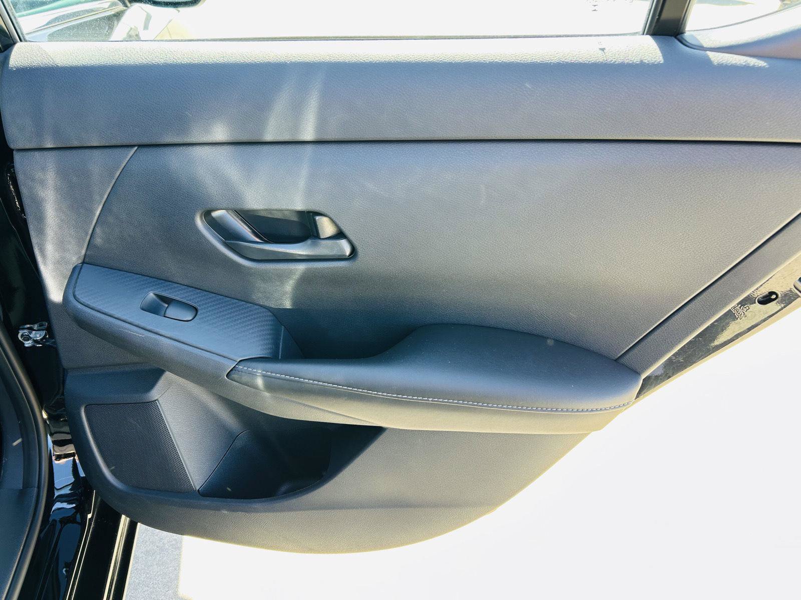 Used 2024 Nissan Sentra SV FWD image 25