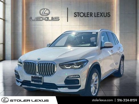 Used 2021 BMW X5 xDrive40i w/ Convenience Package AWD/4WD image 3