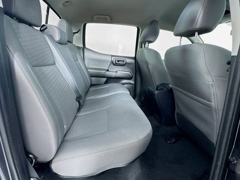 Used 2022 Toyota Tacoma SR5 image 32