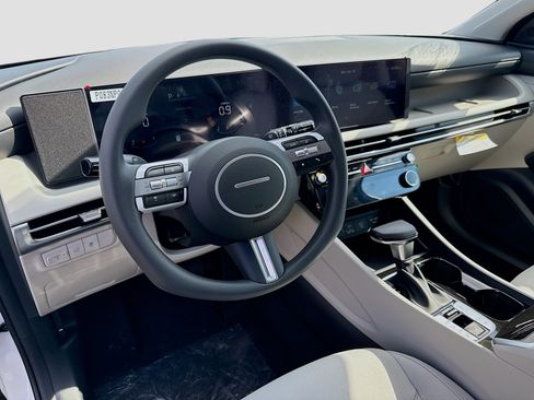 New 2026 Hyundai Tucson SEL image 7