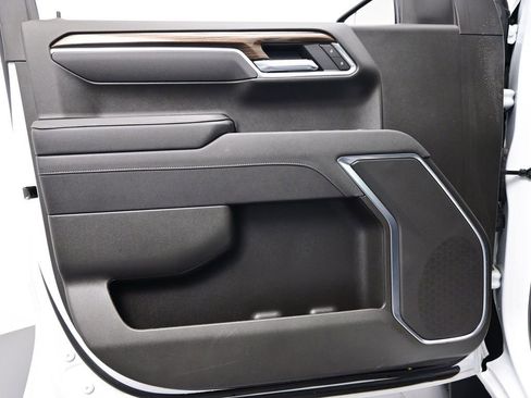 Used 2025 Chevrolet Silverado 1500 LT w/ LPO, Dark Essentials Package RWD image 16