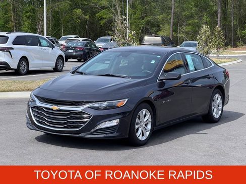 Used 2023 Chevrolet Malibu LT w/ Driver Confidence Package FWD image 2