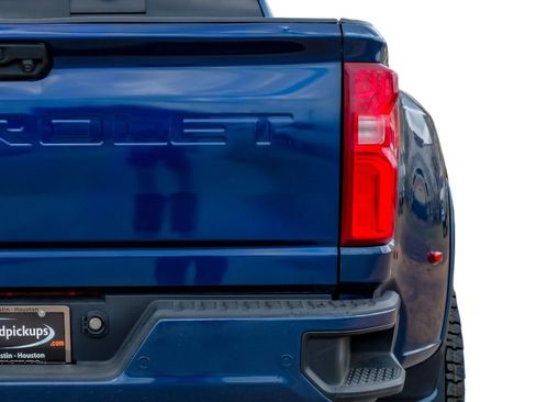 Used 2021 Chevrolet Silverado 3500 High Country image 55