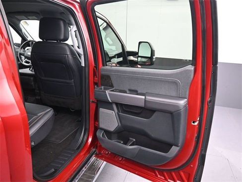 Used 2021 Ford F150 Lariat w/ Max Trailer Tow Package image 16