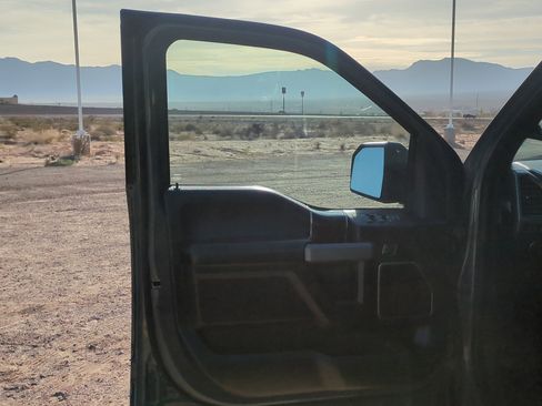 Used 2018 Ford F150 Raptor w/ Equipment Group 802A Luxury image 13