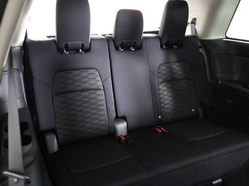 Used 2022 Nissan Pathfinder SV AWD/4WD image 36