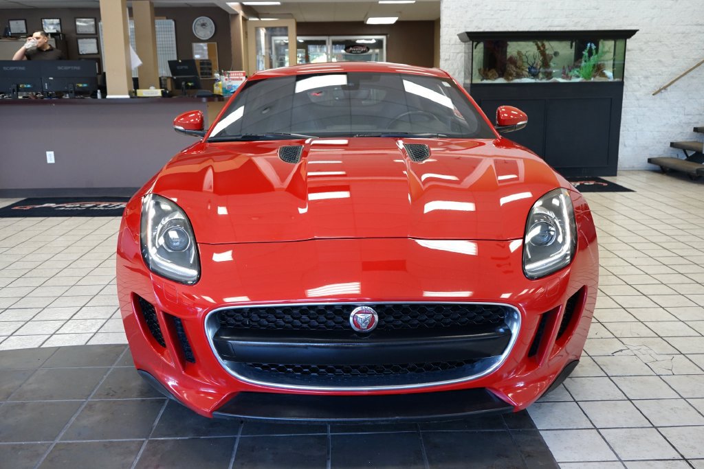 Used 2017 Jaguar F-TYPE Coupe RWD image 17