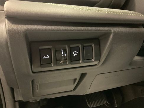 Used 2024 Subaru Outback Onyx Edition XT AWD/4WD image 14