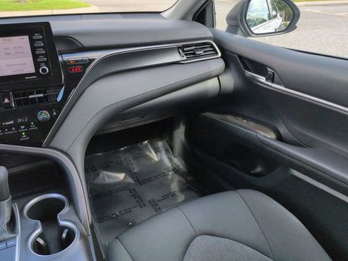 Certified 2022 Toyota Camry LE FWD image 16