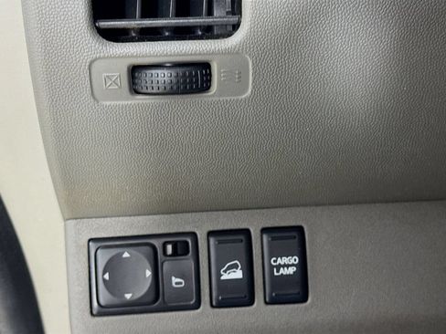 Used 2018 Nissan Frontier SV AWD/4WD image 11