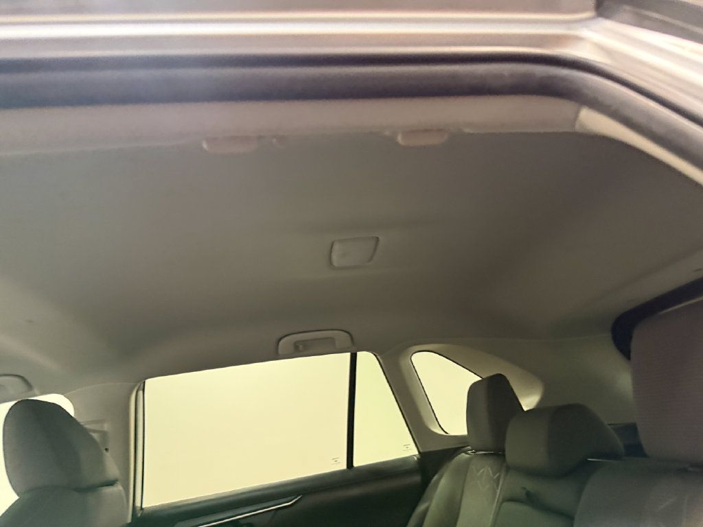 Used 2025 Toyota RAV4 XLE AWD/4WD image 10