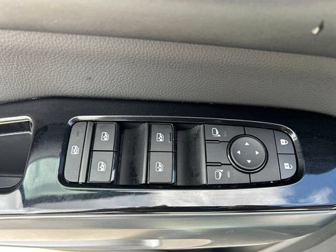 Certified 2025 Nissan Pathfinder SL w/ SL Premium Package AWD/4WD image 22