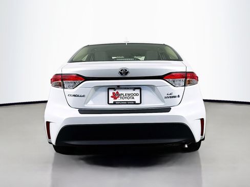 Certified 2024 Toyota Corolla LE w/ LE Convenience Package FWD image 6