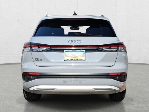 Certified 2024 Audi Q4 e-tron Premium image 6