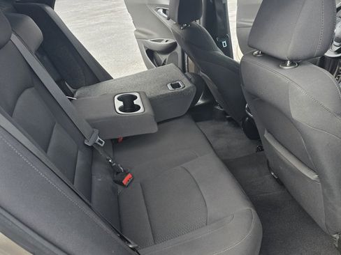 Used 2022 Chevrolet Malibu LT w/ Sport Edition image 16