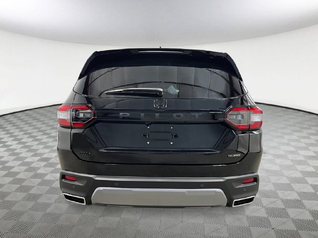 New 2026 Honda Pilot Touring image 5