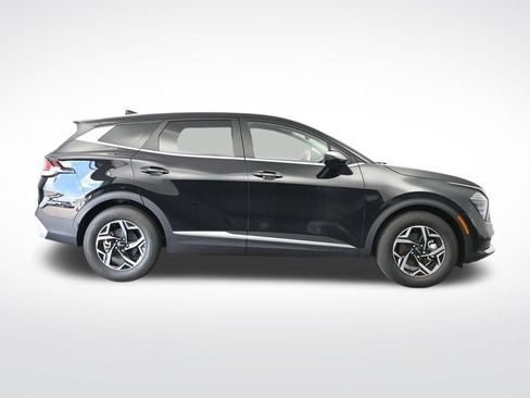 Used 2025 Kia Sportage LX FWD image 4