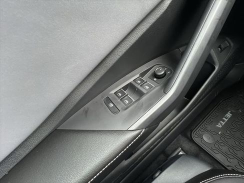 New 2026 Volkswagen Jetta SE image 13