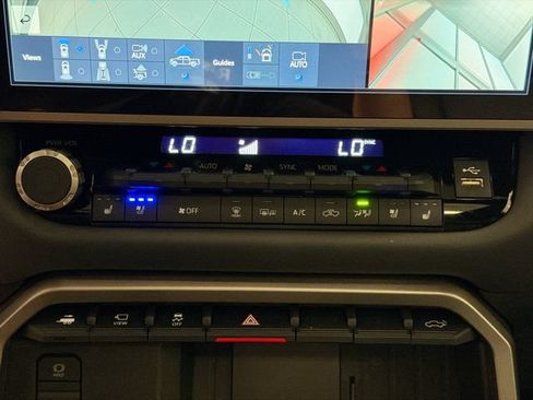 Certified 2026 Toyota Tundra Platinum AWD/4WD image 14