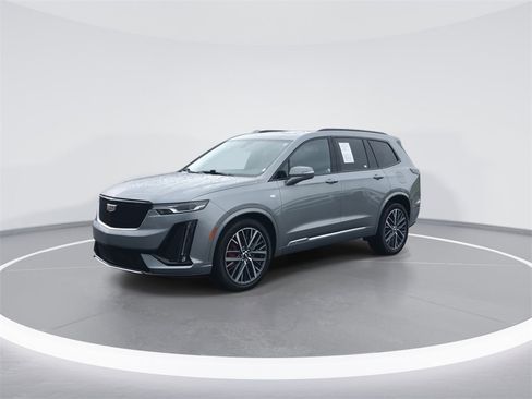 Used 2023 Cadillac XT6 Sport image 4
