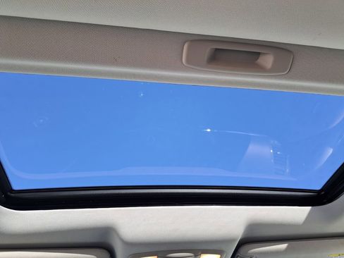 Used 2017 Nissan Armada SL w/ Technology Package image 18