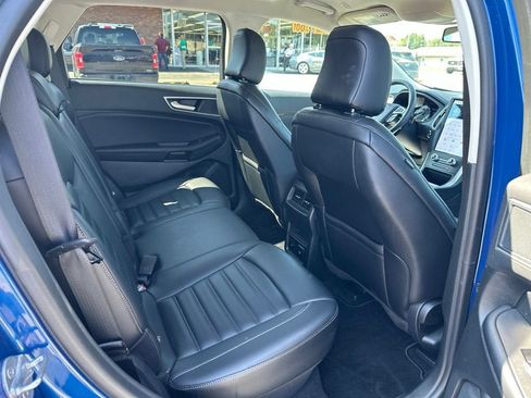 Used 2024 Ford Edge SEL w/ Convenience Package AWD/4WD image 11
