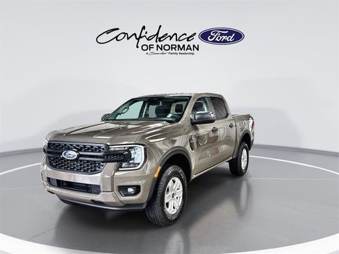 Used 2025 Ford Ranger XL image 3