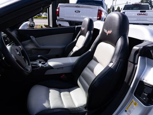 Used 2009 Chevrolet Corvette Convertible w/ Preferred Equipment Group image 19
