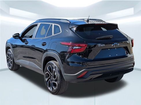 Used 2024 Chevrolet Trax RS image 4