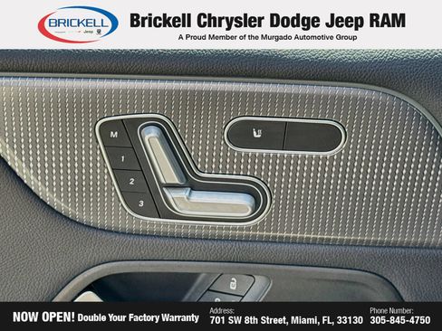 Used 2021 Mercedes-Benz GLB 250 w/ Premium Package image 25