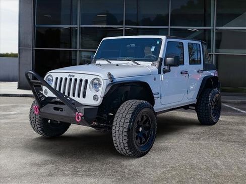 Used 2018 Jeep Wrangler Unlimited Sport w/ Max Tow Package image 4