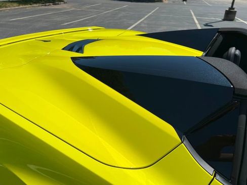 Used 2022 Chevrolet Corvette Stingray Convertible w/ Battery Protection Package image 28