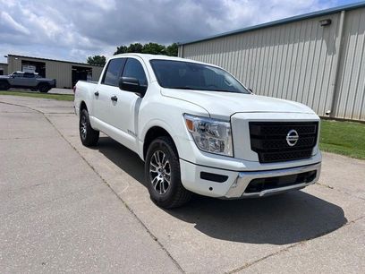 Used 2023 Nissan Titan SV
