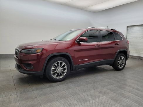Used 2019 Jeep Cherokee Latitude Plus image 2