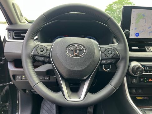 Used 2025 Toyota RAV4 Limited w/ Advanced Technology Package AWD/4WD image 29