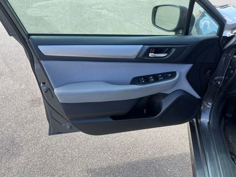 Used 2018 Subaru Legacy 2.5i Premium AWD/4WD image 18